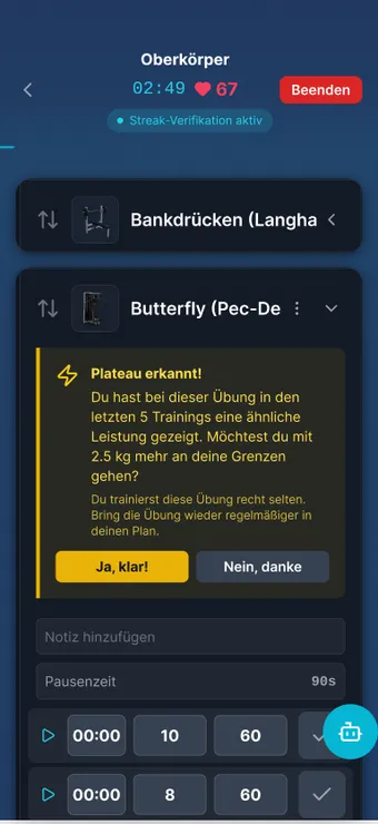 Plateau-Hinweis der App im laufenden Workout mit Steigerungsvorschlag